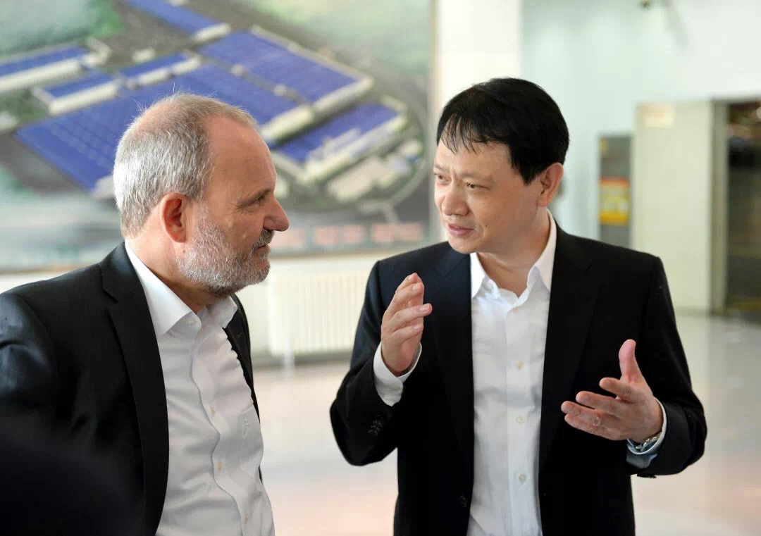 閻秉哲：華晨寶馬是共贏的范例，開放合作是產(chǎn)業(yè)發(fā)展的必由之路