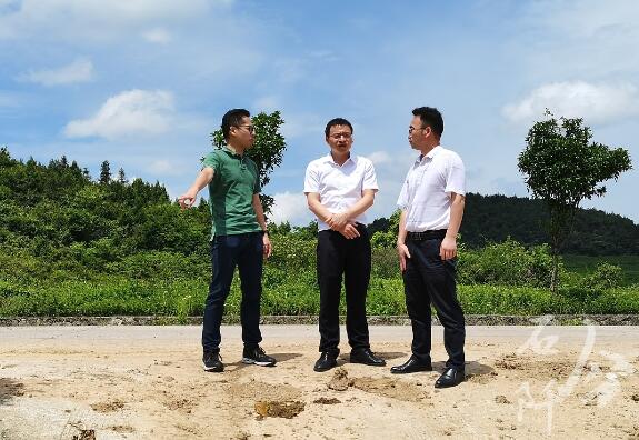 助推園區(qū)共建 聯(lián)農(nóng)帶農(nóng)穩(wěn)增收&mdash;&mdash;記廣東省粵黔協(xié)作工作隊(duì)銅仁工作組石阡小組組員、石阡縣政府辦副主任、縣鄉(xiāng)村振興局副局長祁奇?zhèn)?