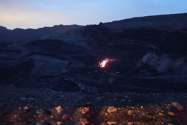年燒損優(yōu)質(zhì)煤百萬(wàn)噸　賀蘭山煤層自燃&ldquo;百年頑疾&rdquo;待解