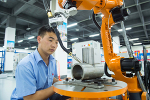 規(guī)劃&ldquo;撞車&rdquo;　多地爭上先進(jìn)制造業(yè)