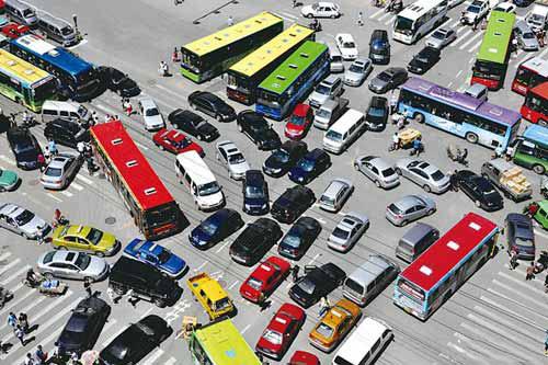 北京紓解&ldquo;首堵&rdquo;之困　擁堵費(fèi)山雨欲來(lái)