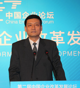 肖亞慶：加快形成&ldquo;三個(gè)一批&rdquo; 培育具有全球競(jìng)爭(zhēng)力的世界一流企業(yè)